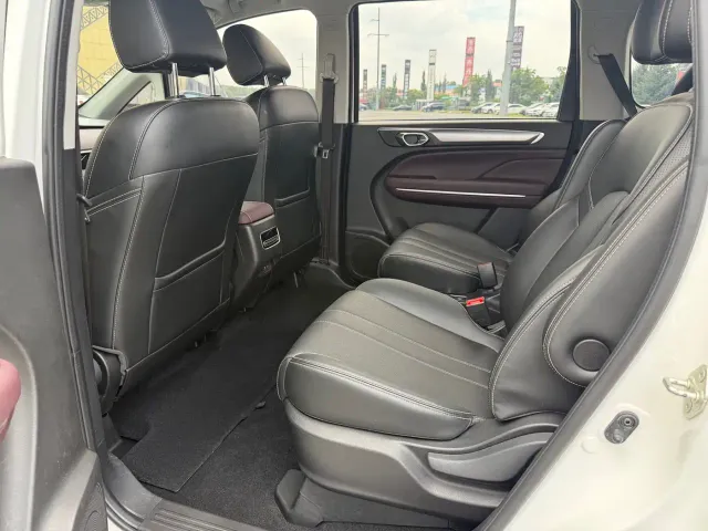 GAC Trumpchi M6 — Фото автомобиля 10