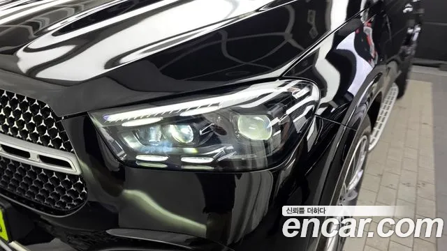 Mercedes-Benz GLE-Class — Фото автомобиля 21