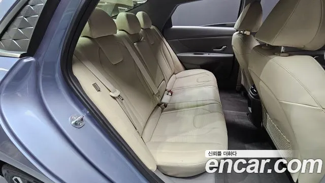 Hyundai AVANTE Новый Avante (CN7) — Фото автомобиля 11