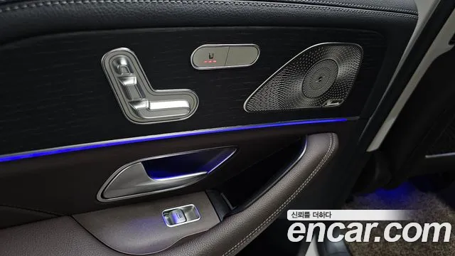 Mercedes-Benz GLE-Class — Фото автомобиля 14