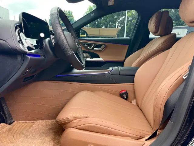 Mercedes-Benz E-Class — Фото автомобиля 6