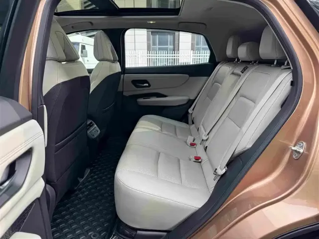 Nissan Ariya — Фото автомобиля 10