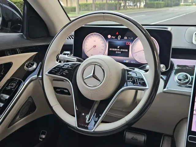 Mercedes-Benz Maybach S-Class — Фото автомобиля 12