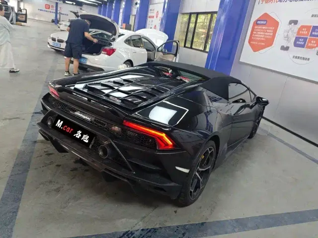 Lamborghini Huracan — Фото автомобиля 4