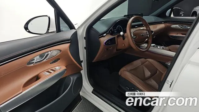 Genesis GV70 2.5T Бензин AWD — Фото автомобиля 10