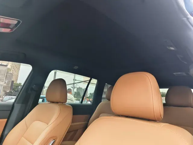 Li Auto ONE — Фото автомобиля 10