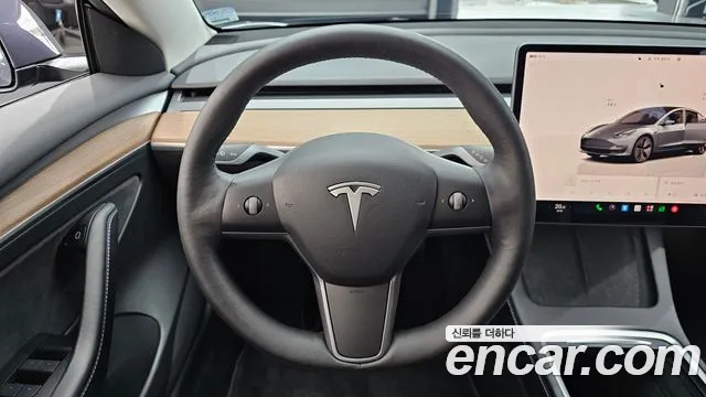 Tesla Model 3 — Фото автомобиля 19