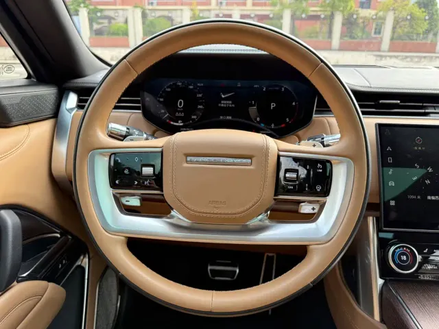 Land Rover Range Rover — Фото автомобиля 18