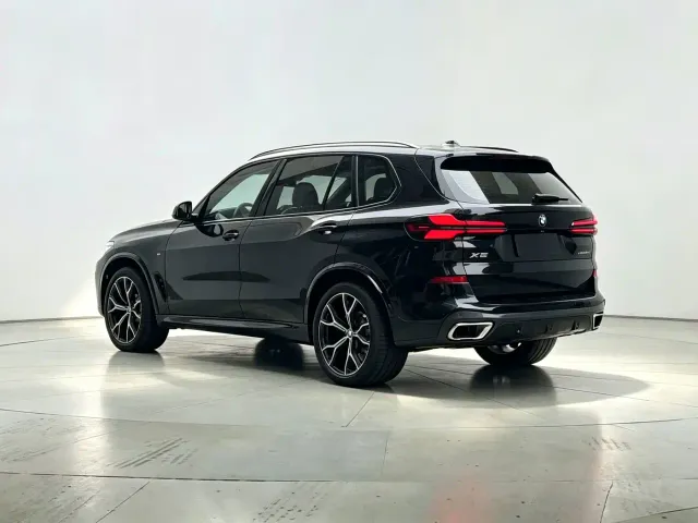 BMW X5 — Фото автомобиля 8