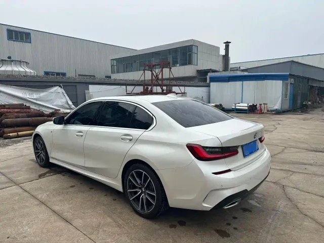 BMW 3 Series — Фото автомобиля 6
