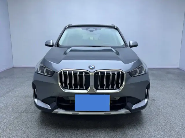 BMW X1 — Фото автомобиля 2