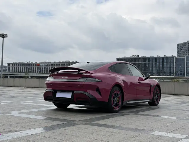 Xiaomi SU7 — Фото автомобиля 5
