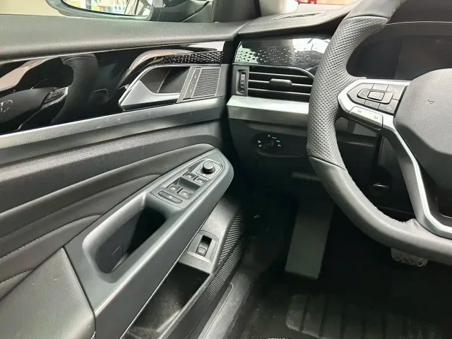 Volkswagen Passat — Фото автомобиля 19