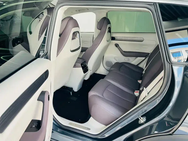 Leapmotor C11 — Фото автомобиля 7