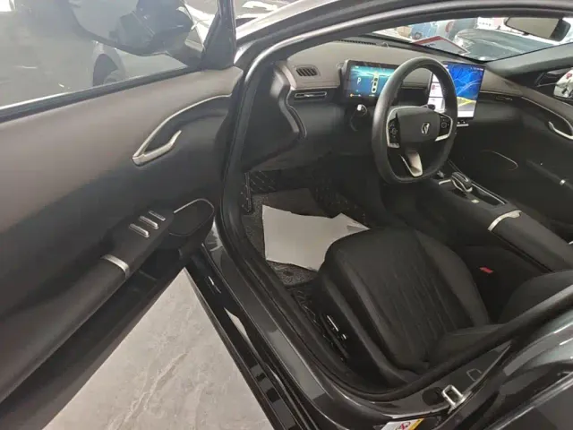 Changan Eado — Фото автомобиля 15