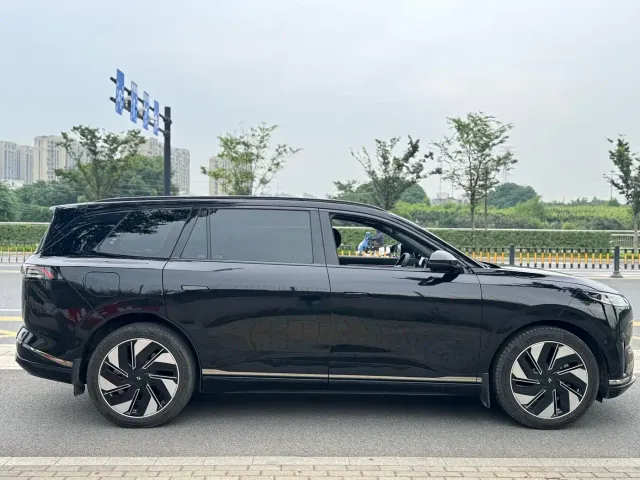 Dongfeng eπ 008 — Фото автомобиля 8