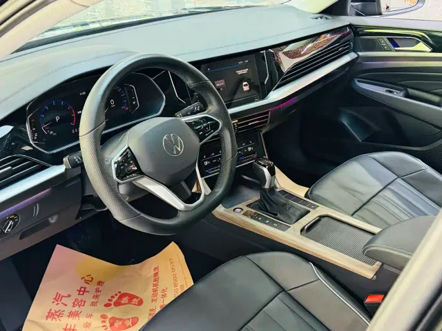 Volkswagen Passat — Фото автомобиля 8