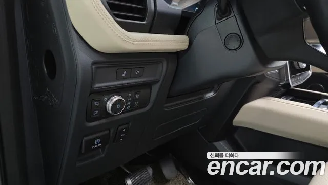 Ford Expedition — Фото автомобиля 26