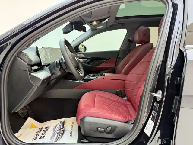 BMW BMW 5 Series 2024 525Li M Sport Package — Фото автомобиля 17