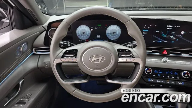 Hyundai Avante CN7 — Фото автомобиля 12