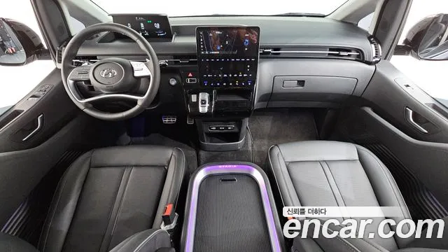 Hyundai Staria Staria Lounge 9 мест — Фото автомобиля 7