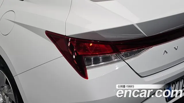 Hyundai AVANTE Avante (CN7) — Фото автомобиля 23