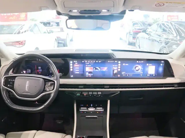 Lincoln Corsair — Фото автомобиля 5