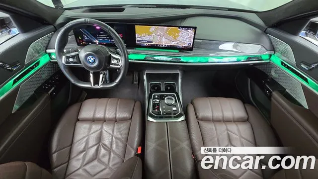 BMW 7 Series G70 — Фото автомобиля 7