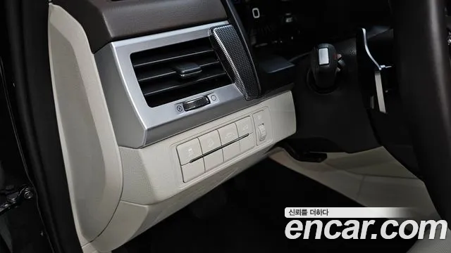 KG_Mobility_Ssangyong Rexton All Rexton Дизель 2.2 4WD — Фото автомобиля 15
