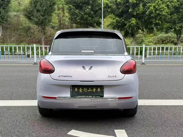 Wuling Bingo — Фото автомобиля 10