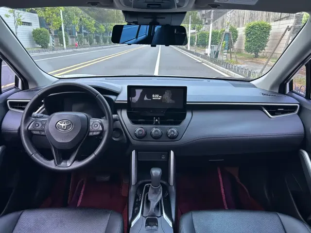 Toyota Corolla Cross — Фото автомобиля 5