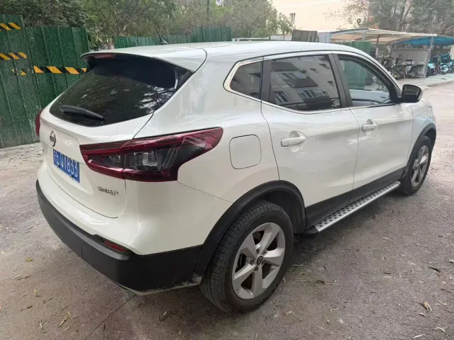 Nissan Qashqai — Фото автомобиля 10