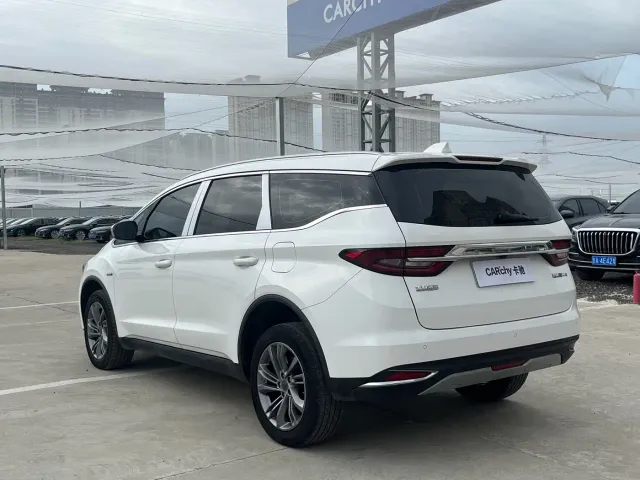 Geely Jiaji — Фото автомобиля 6