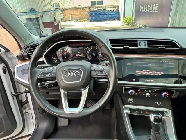 Audi Q3 — Фото автомобиля 5