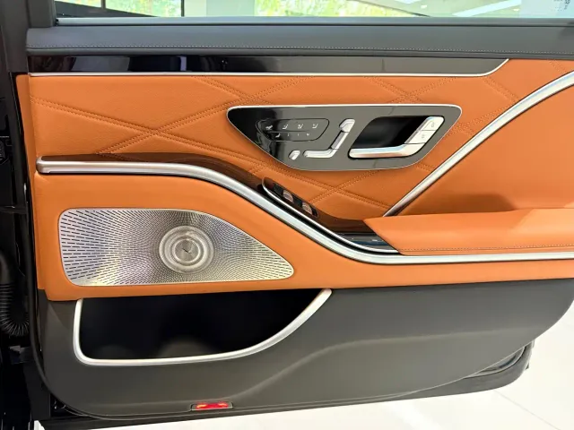 Mercedes-Benz Maybach S-Class — Фото автомобиля 22