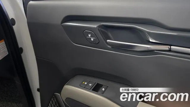Kia EV9 — Фото автомобиля 18