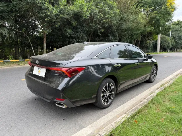 Toyota Avalon — Фото автомобиля 14