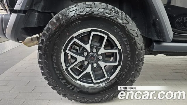 Jeep Wrangler — Фото автомобиля 5