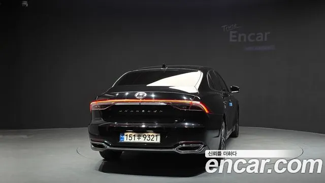Hyundai Grandeur Grandeur (New) — Фото автомобиля 4