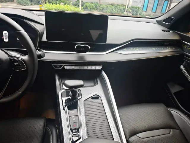Geely Xingrui — Фото автомобиля 9