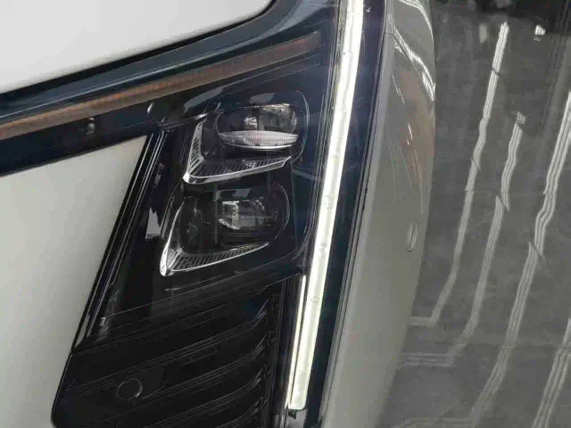Cadillac CT5 — Фото автомобиля 4