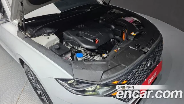 Hyundai Grandeur Grandeur (New) Hybrid — Фото автомобиля 9