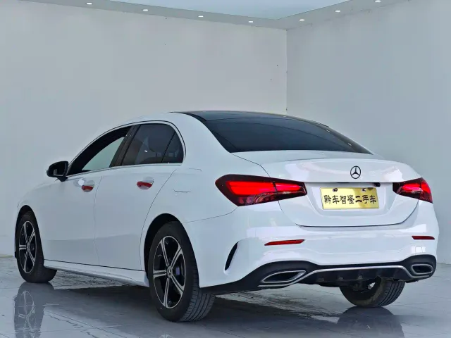 Mercedes-Benz A-Class — Фото автомобиля 4