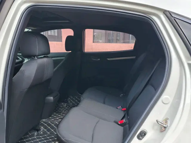 Honda Civic — Фото автомобиля 10