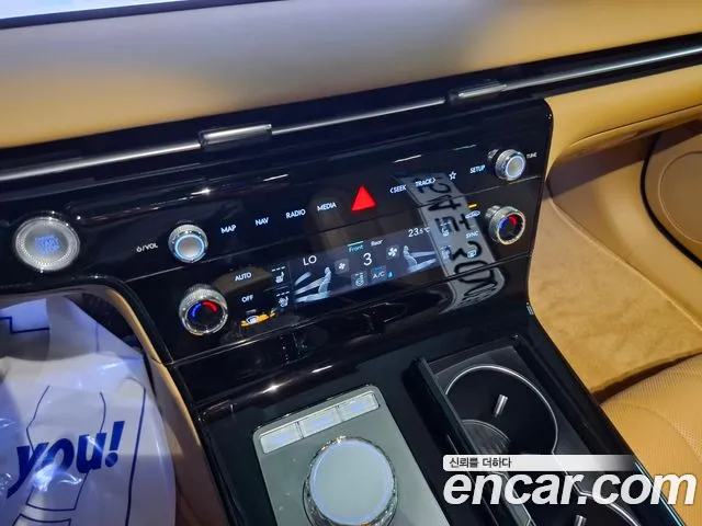 Genesis G80 RG3 — Фото автомобиля 15