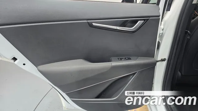 Kia Niro The All New — Фото автомобиля 14