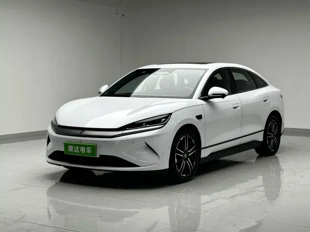 Фотография автомобиля — BYD Qin L