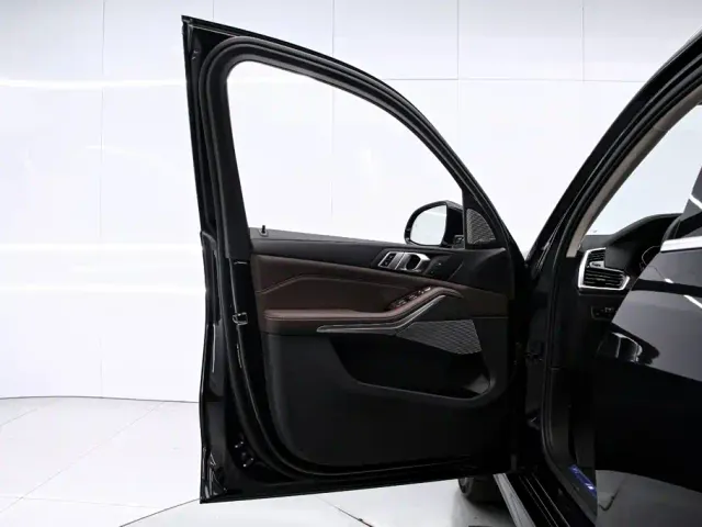 BMW X5 — Фото автомобиля 13
