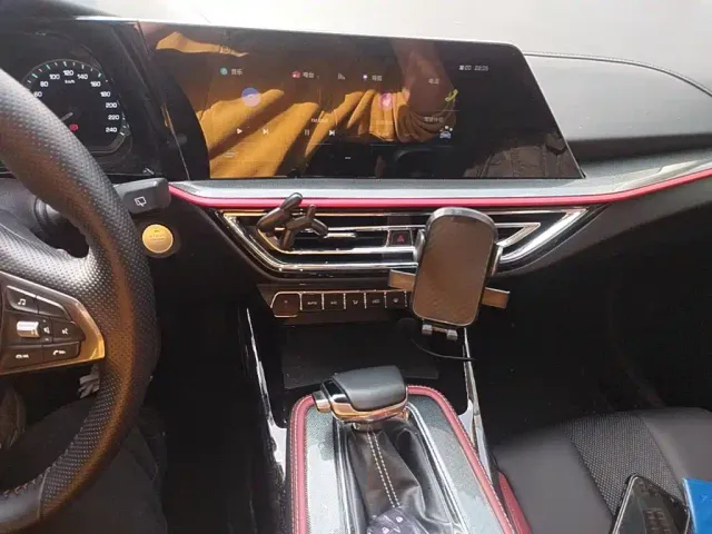 Changan Oushang X5 — Фото автомобиля 17