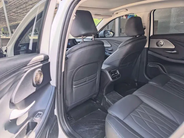 Chery Arrizo 8 — Фото автомобиля 7